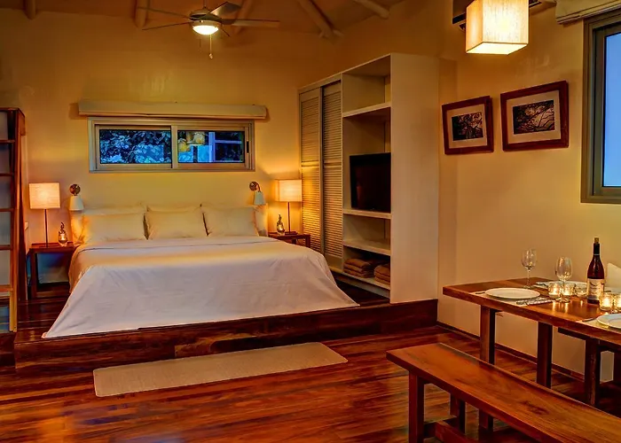 Moana Surf Hotel
