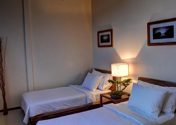Moana Surf Hotel *