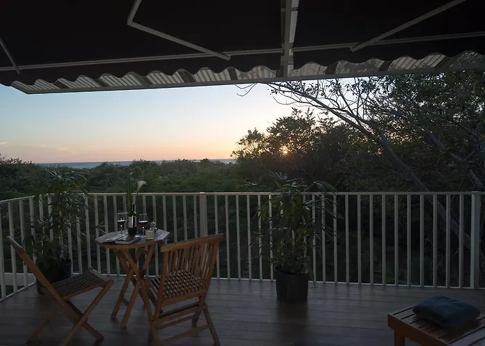 Moana Surf Hotel *