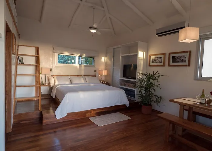 Moana Surf Hotel